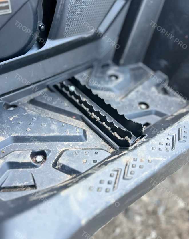 Упоры противоскользящие для ног LONCIN 550/700 7